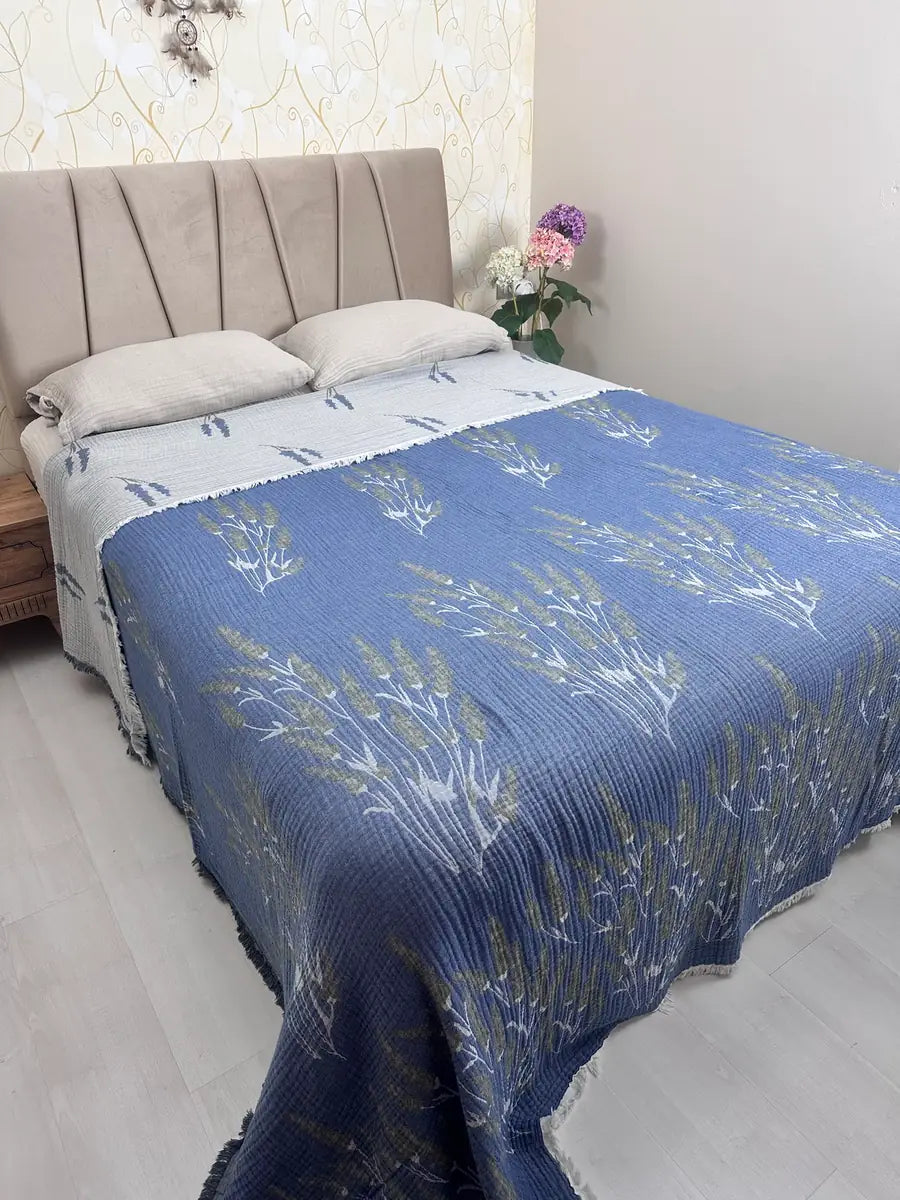 4-lagige Premium Muslin-Tagesdecke „Lavendeltraum“ – 100% Baumwolle 240x260