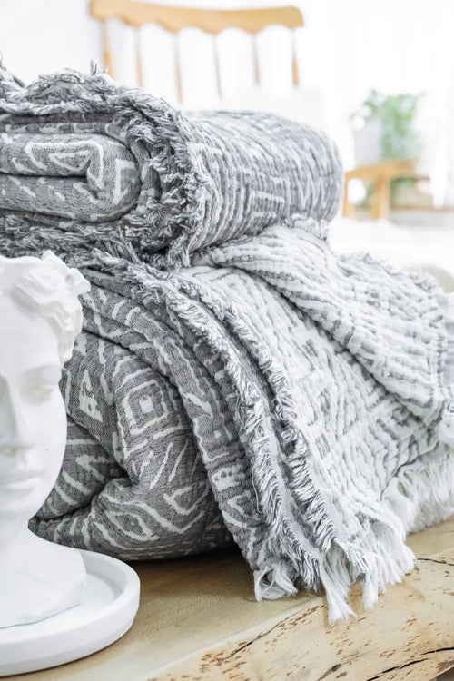 3-lagige Premium Muslin-Tagesdecke „Ethno-Boho“ – 100% Baumwolle