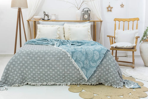 4-lagige Premium Jacquard-Muslin-Tagesdecke XXL – 100% Baumwolle (240x260 cm)